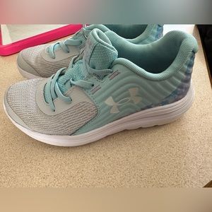 UA Girls size 12 Sneakers
